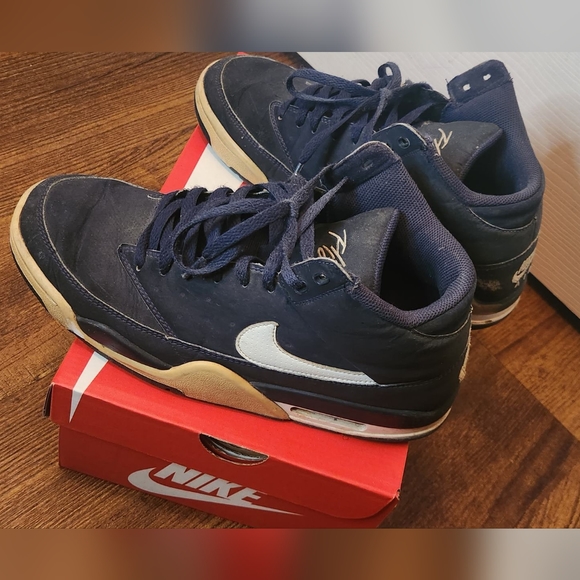 Nike Air Flight - Picture 4 of 4